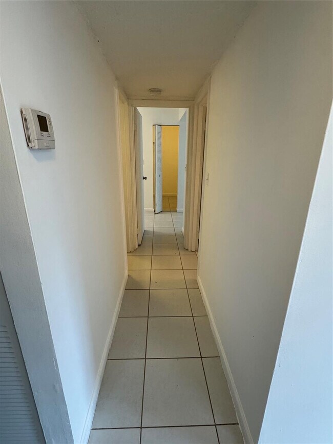 Building Photo - 4384 NW 9th Ave