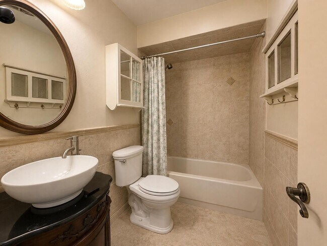 Building Photo - 7758 Cloverfield Cir