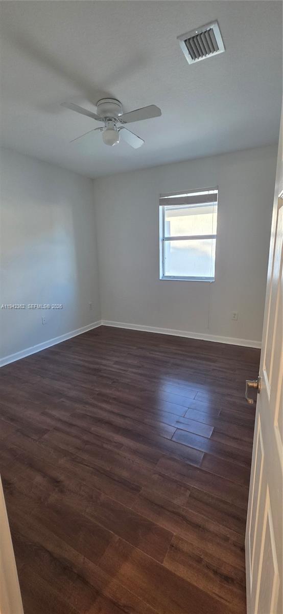 Building Photo - 215 NE 36th Avenue Rd