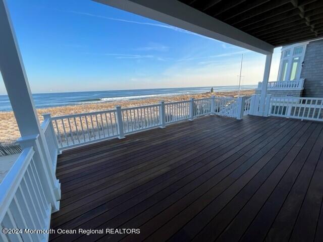 Building Photo - 3632 Ocean Terrace