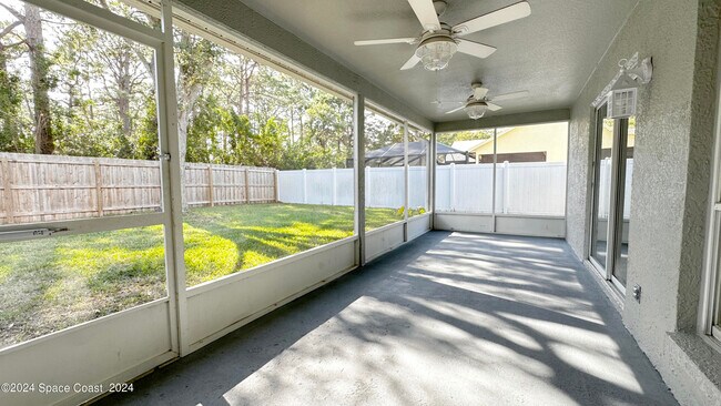 Building Photo - 925 Osprey Ln