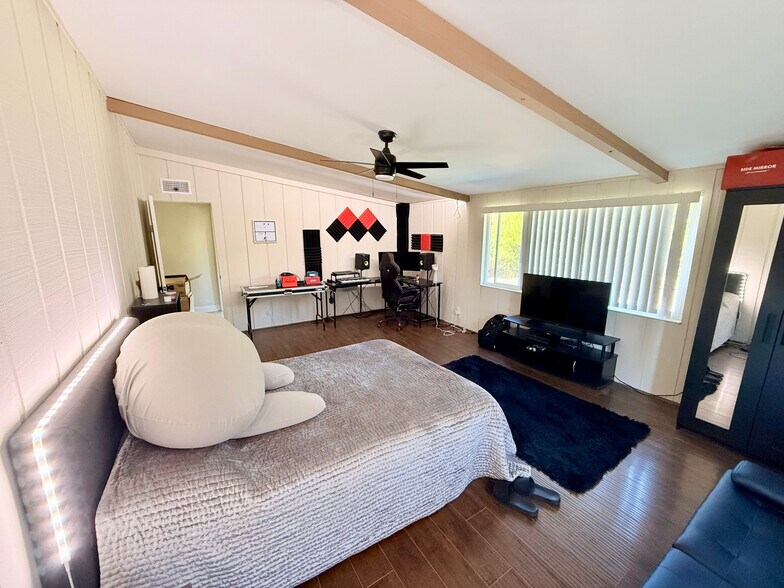 Bedroom - 26431 Via Lara