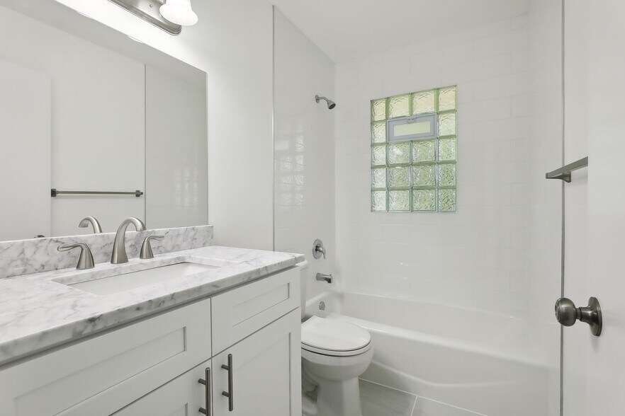 Building Photo - 1921 103rd Ave NW