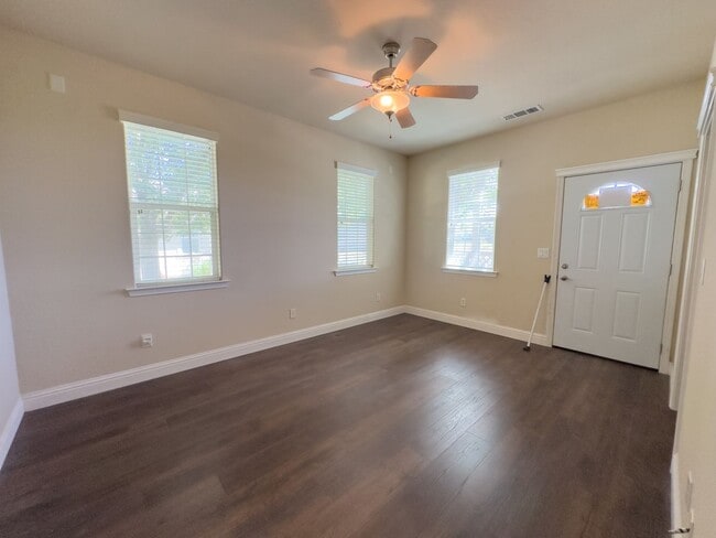 Building Photo - 55 and Older Community -  $500 OFF FIRST MONTH RENT MOVE IN SPECIAL!!!!