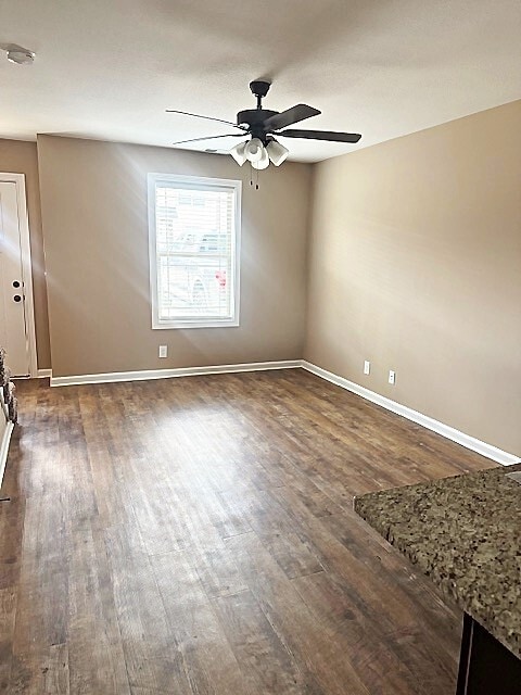 Building Photo - 2503 Rollow Ln