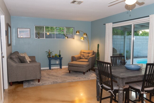 Building Photo - Charming 3BR House in Scottsdale