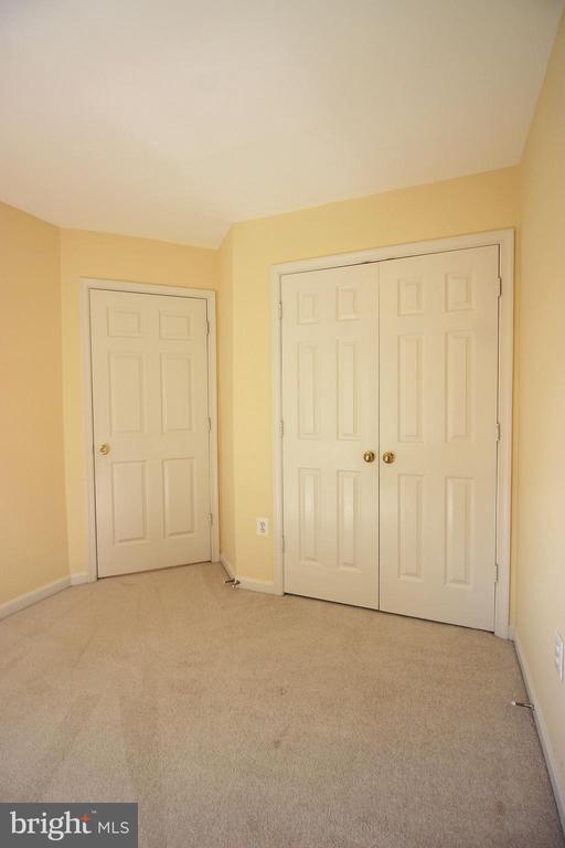 Building Photo - 11799 Valley Ridge Cir