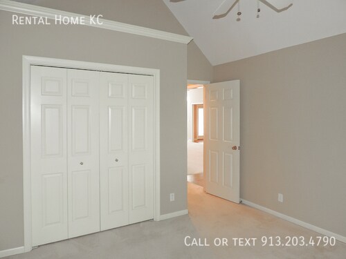 Building Photo - 9513 W 122nd Ter