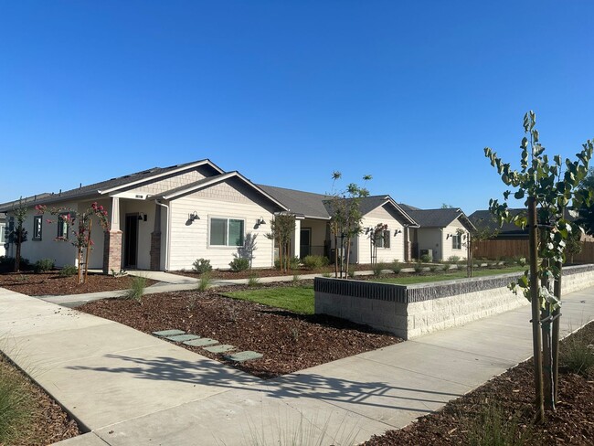 Building Photo - Wood Ranch Apartments