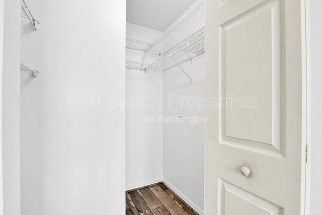 Building Photo - 233 S Federal Hwy