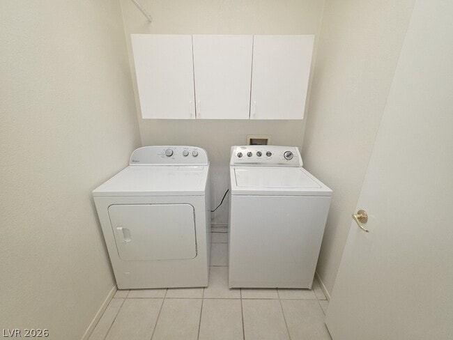 Building Photo - 8101 Kempston Ct
