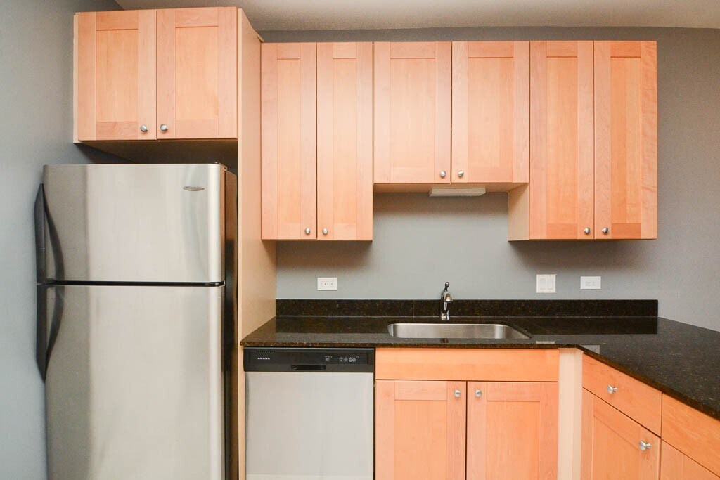 Building Photo - 1421 W Jonquil Ter