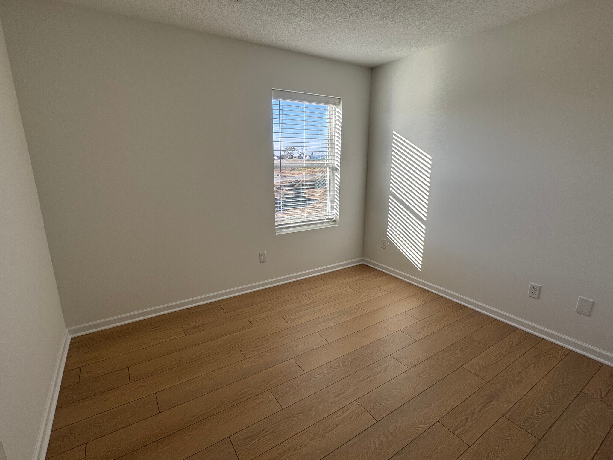 Building Photo - 5888 Butterfield Ct