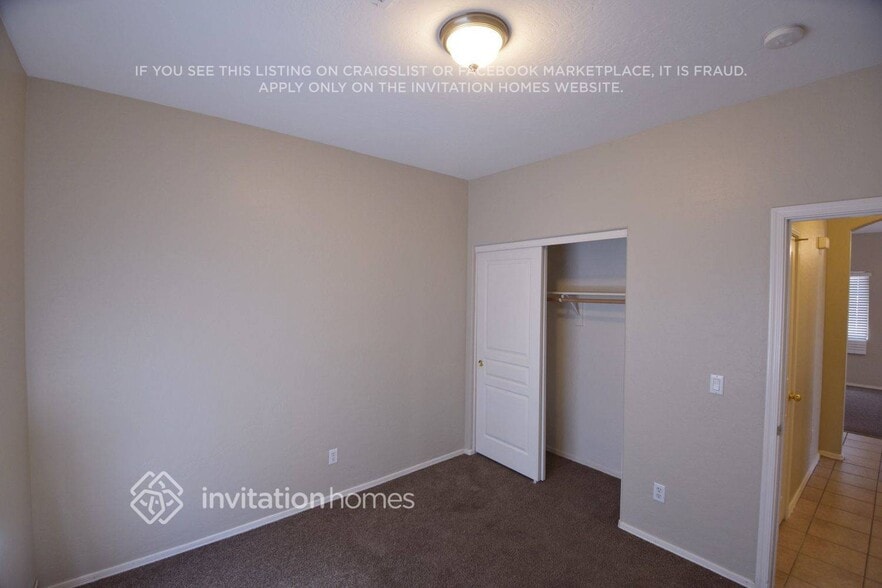 Building Photo - 907 W St Kateri Ave