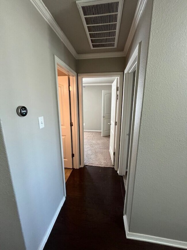 Building Photo - 2720 Brighton Pl