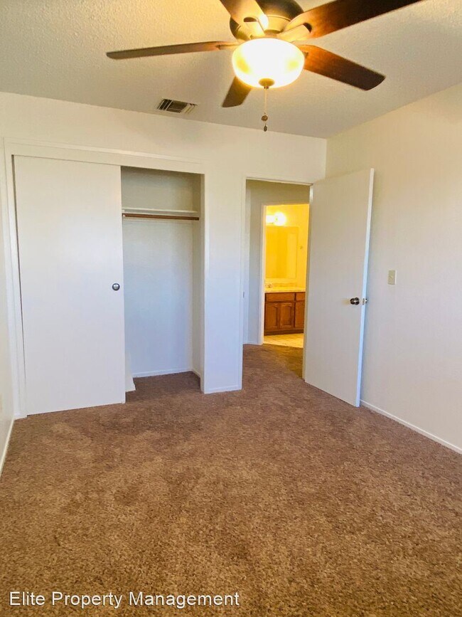 Building Photo - 3 br, 2.5 bath House - 247 E Upjohn Ave