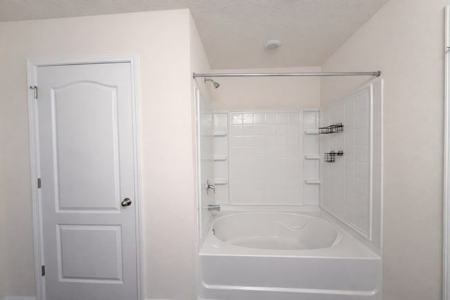 Building Photo - 5 Bedroom Home with Flex Room & First-Floor Guest Suite