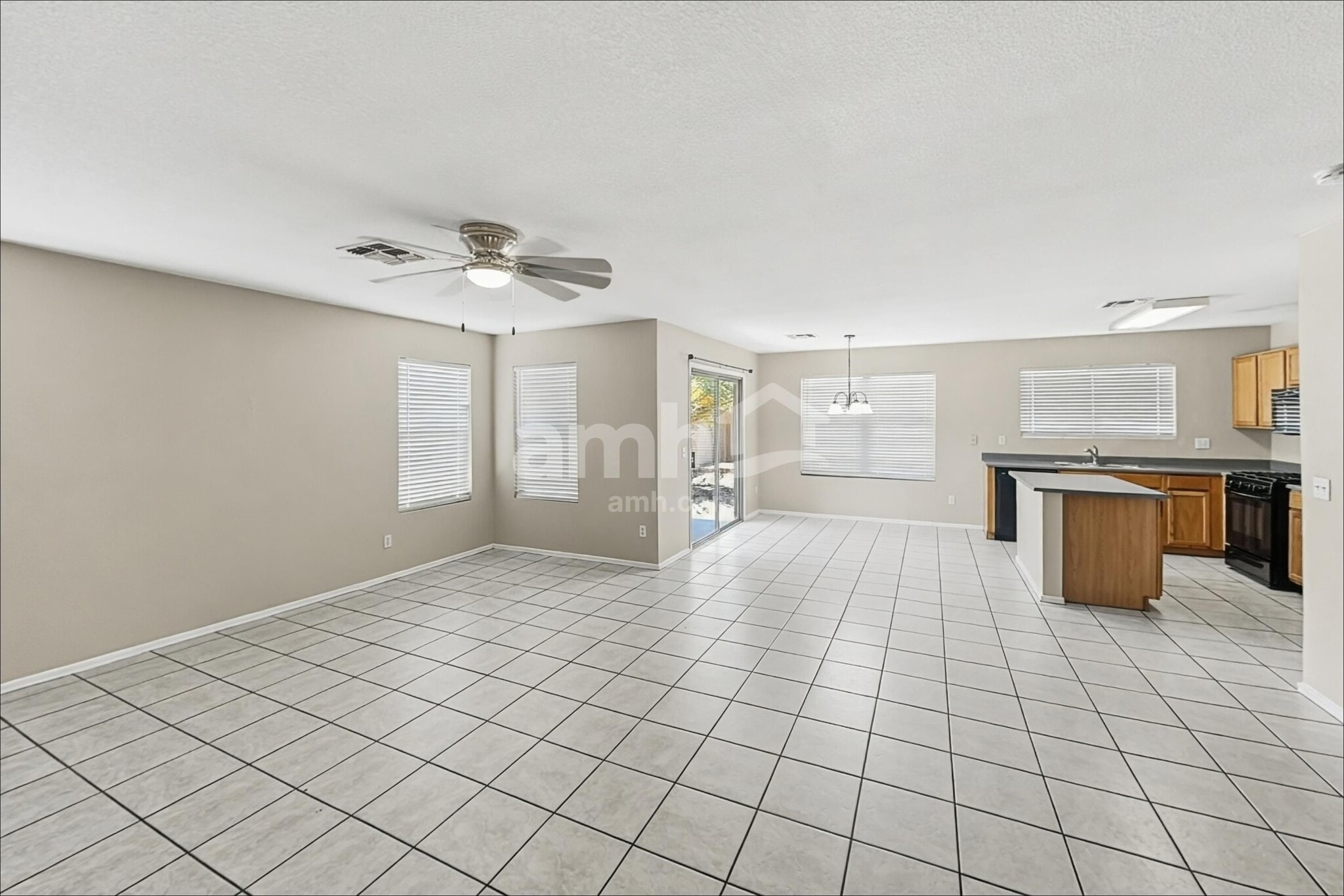 Building Photo - 2256 E Hazeltine Way