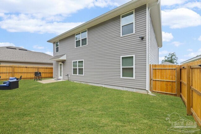 Building Photo - 5213 Peach Dr