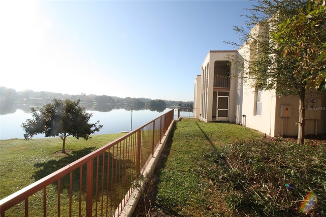 Building Photo - 522 Orange Dr