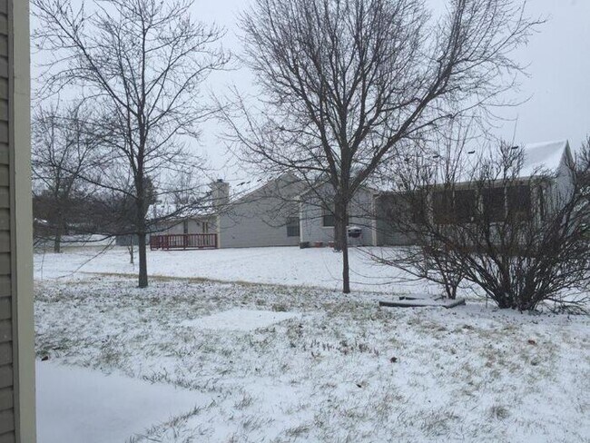Building Photo - 10024 Park Glen Ct
