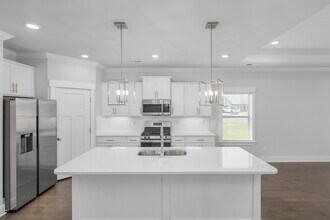 Building Photo - 126 Whitner Dr