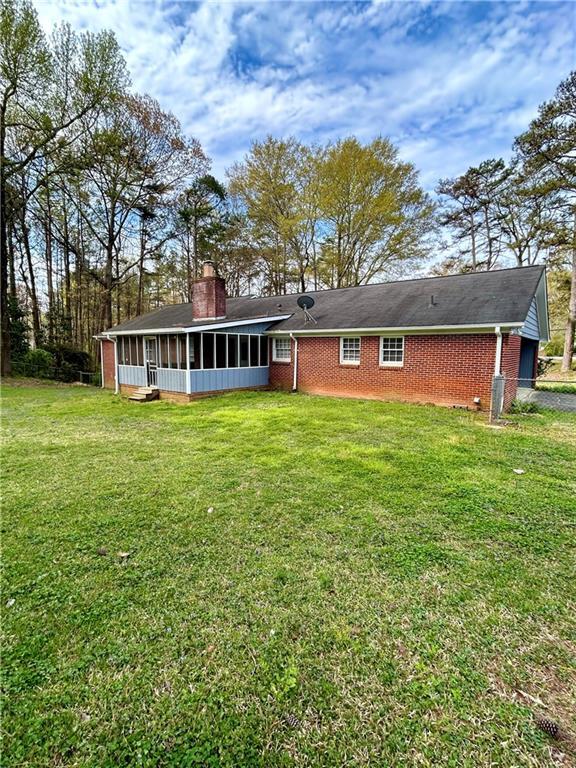 Building Photo - 1534 Collier Dr SE