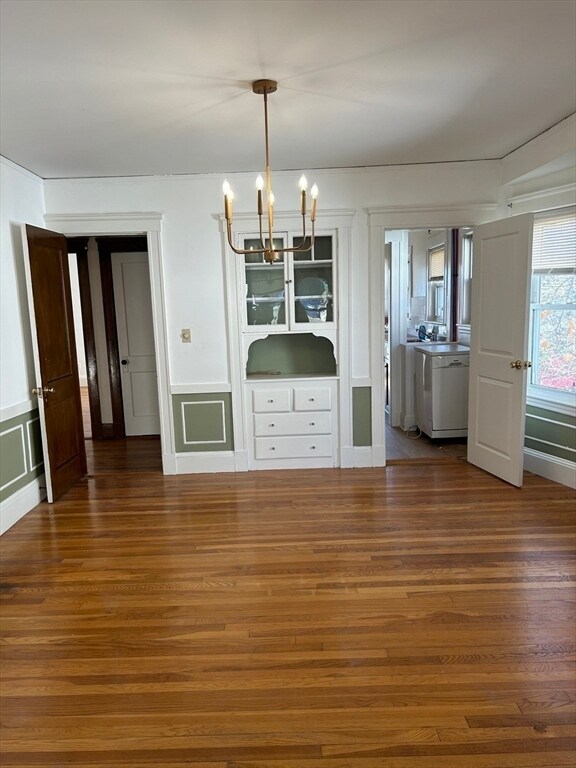 Building Photo - 36 Larch St