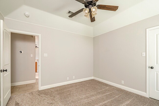 Building Photo - 2903 Savoy Pl