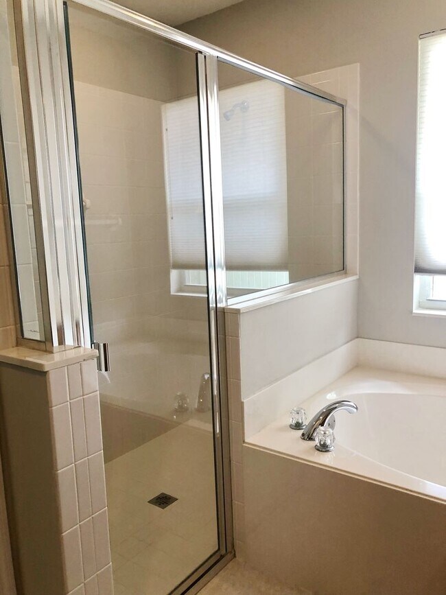 Building Photo - GREAT OVIEDO HOME WITH SOUGHT AFTER SCHOOLS