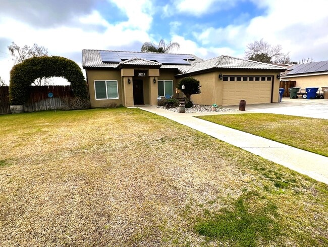 Building Photo - 3013 Verdugo Ln