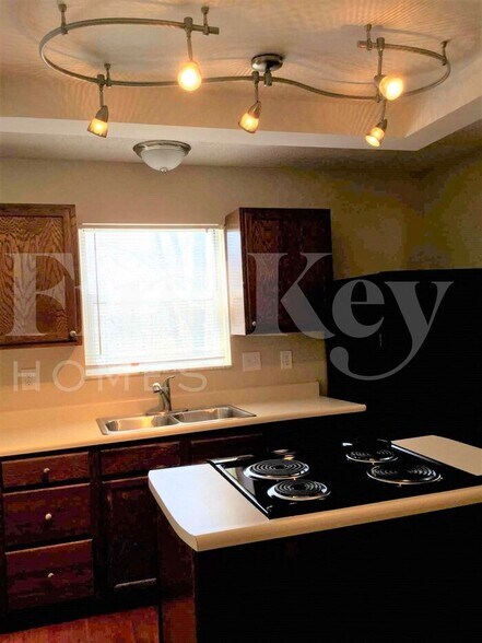 Building Photo - 4261 Timber Valley Dr