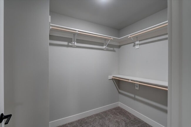 Building Photo - 139 Prairie Heights Dr