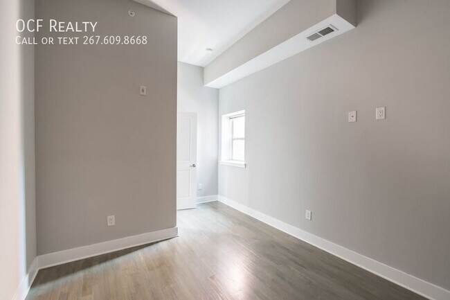 Building Photo - 1607 Catharine St