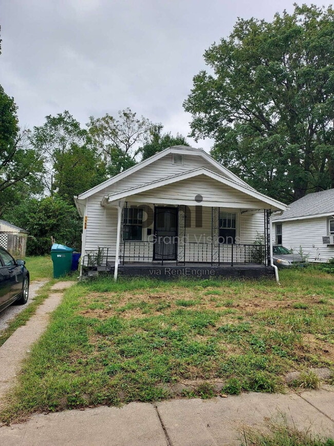 Building Photo - 1154 E Harrison Ave