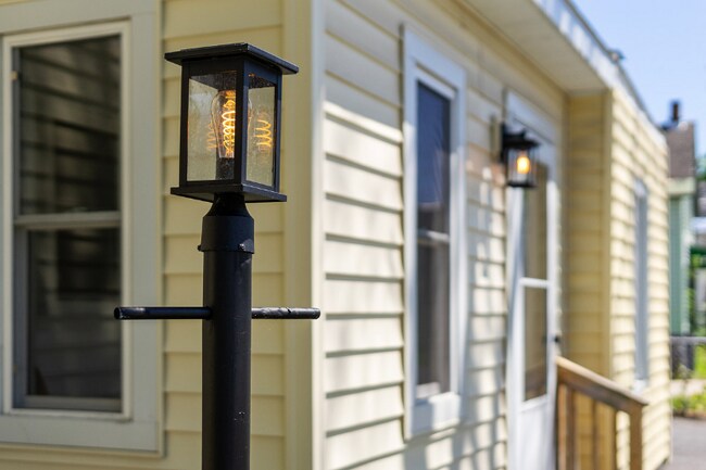 Building Photo - 68 1st St