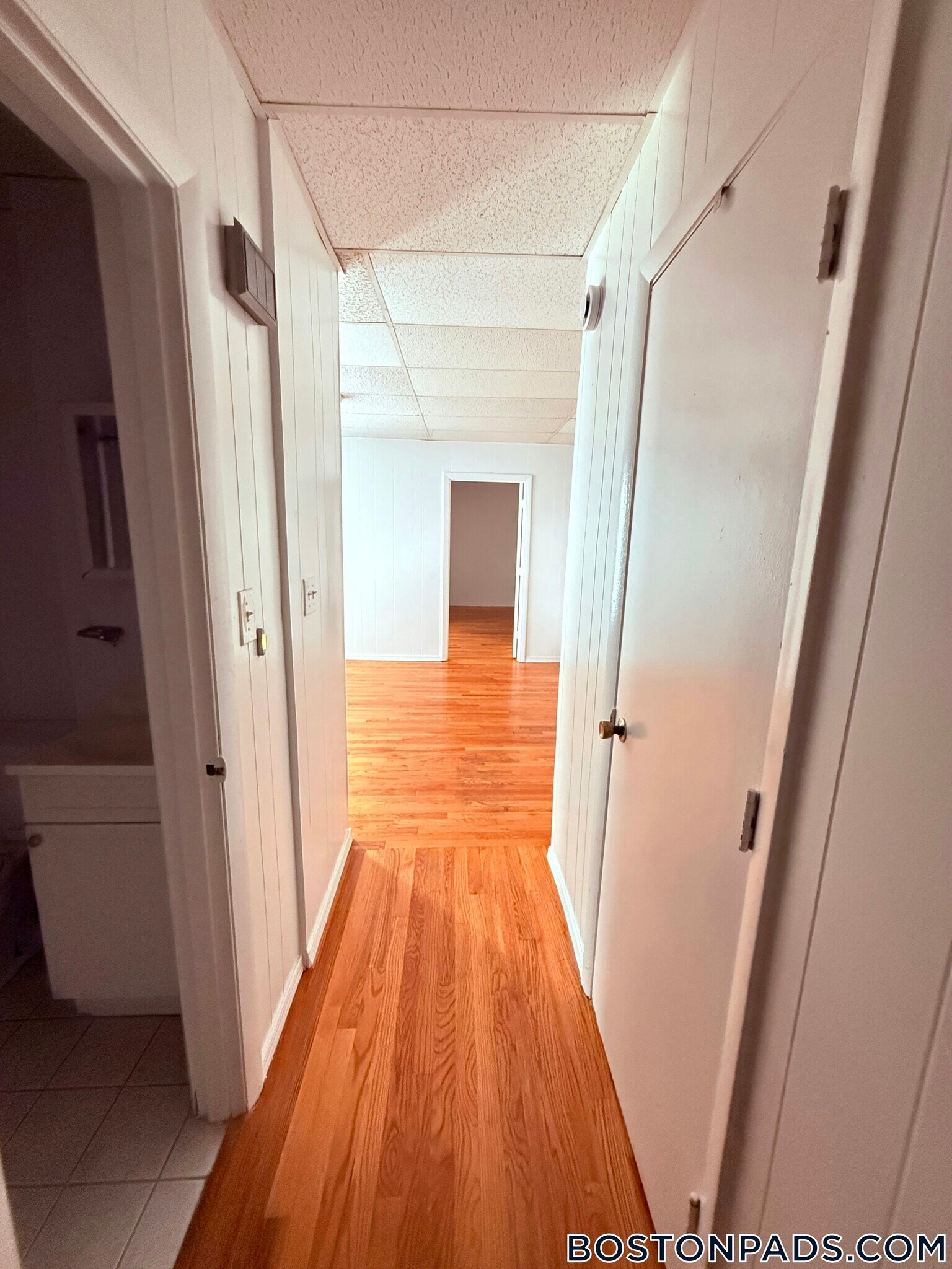 Building Photo - 199 Strathmore Rd