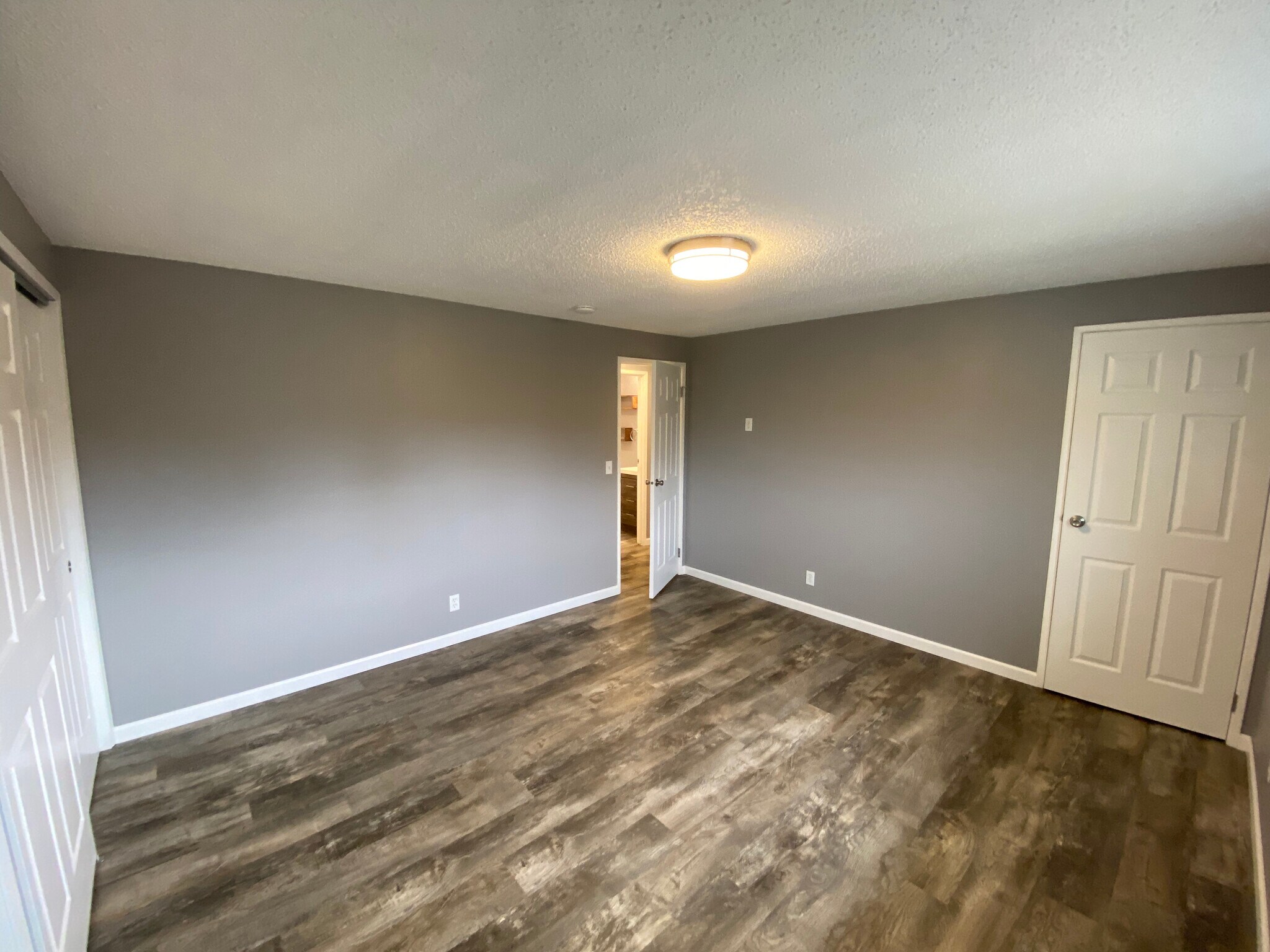 Building Photo - 407 Gertrude Dr