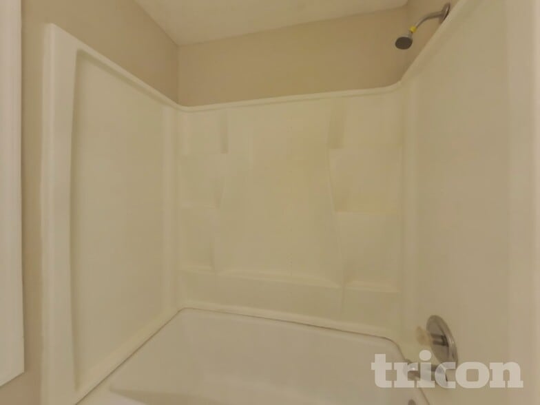 Building Photo - 3845 Forsythia Way