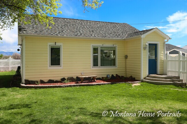 Building Photo - 2470 Country Club Ave