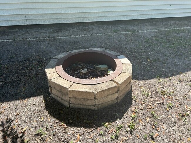 Building Photo - 3605 W Leila Ave