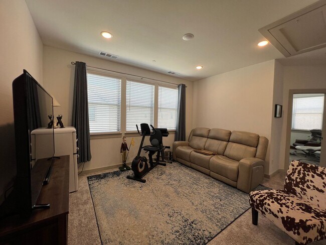Building Photo - North Richland Hills Texas Townhome For Rent