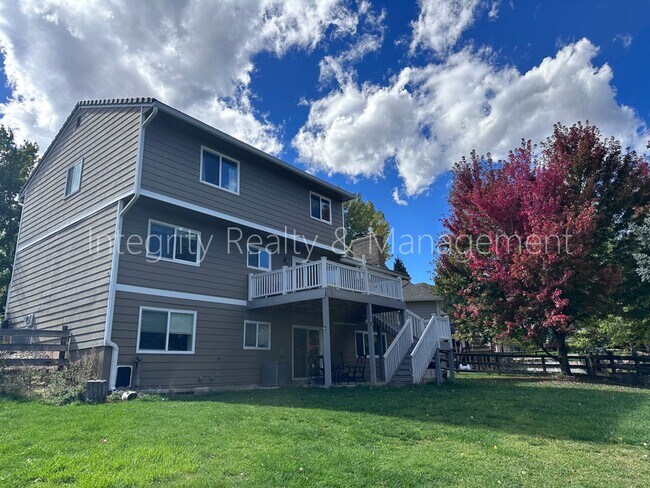 Building Photo - 1 Foothill Ash