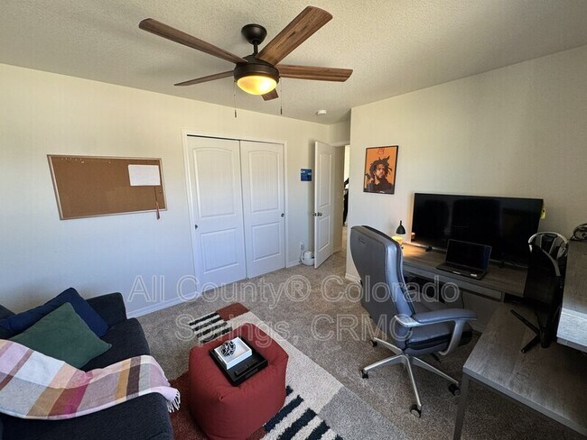 Building Photo - 8145 Phyllite Dr