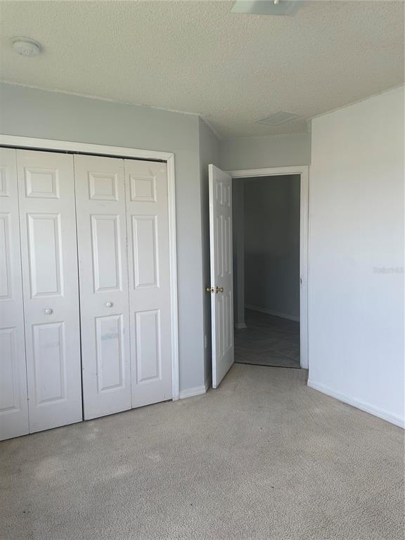 Building Photo - 712 Parrot Ct