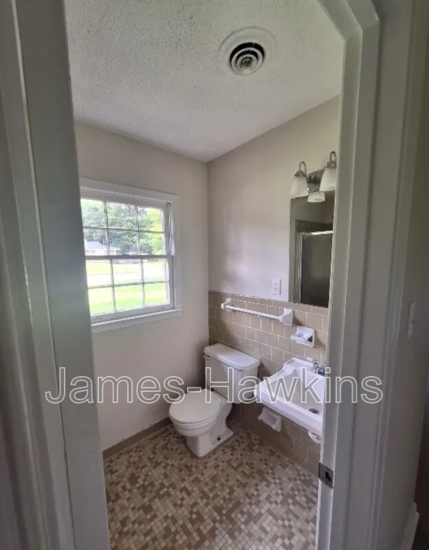 Building Photo - 5751 Oakwild Dr