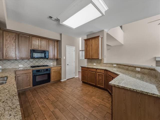 Building Photo - 6 Brairwood Ct