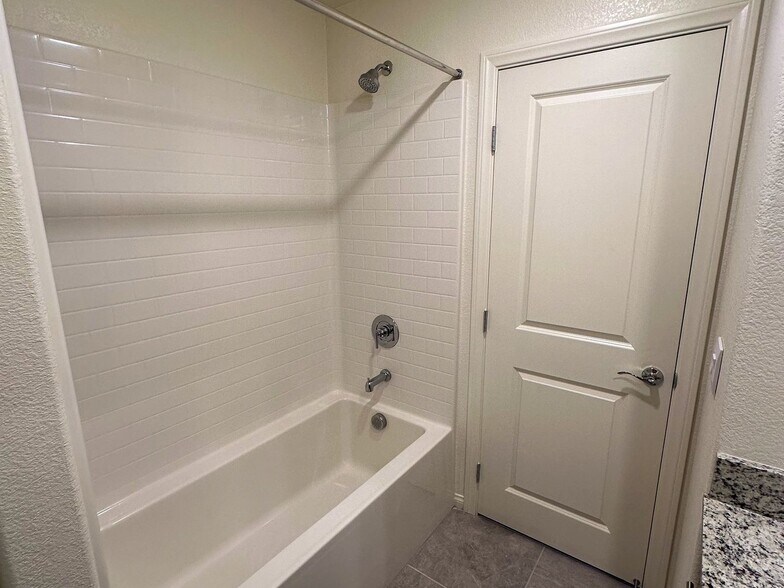 Building Photo - 1782 Kylie River Pl