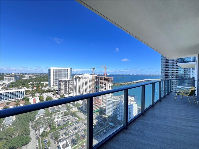 Building Photo - 501 NE 31st St