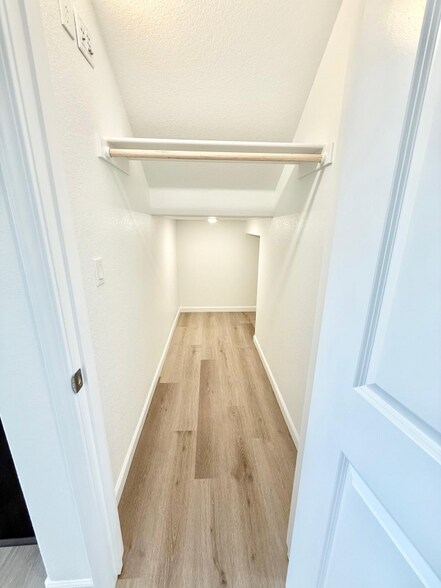 Building Photo - 1089 Carson River Ct